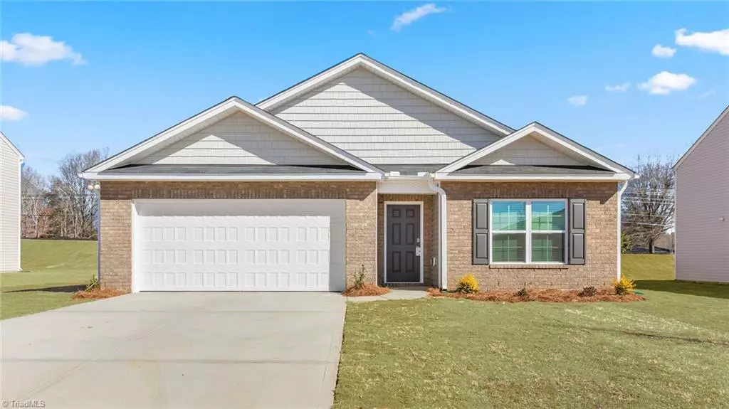 King, NC 27021,237 Maverick Trail DR
