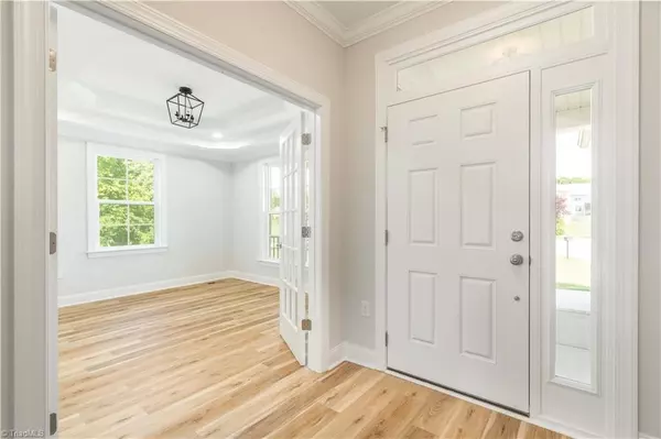Clemmons, NC 27012,5260 Vineleaf CT