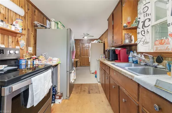 Ramseur, NC 27316,618 Oliver ST