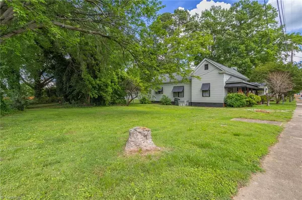 Salisbury, NC 28144,222 W McCubbins ST
