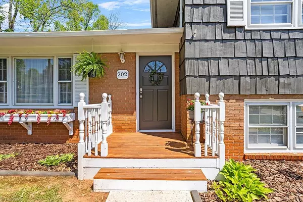 202 Confederate ST, Lexington, NC 27295