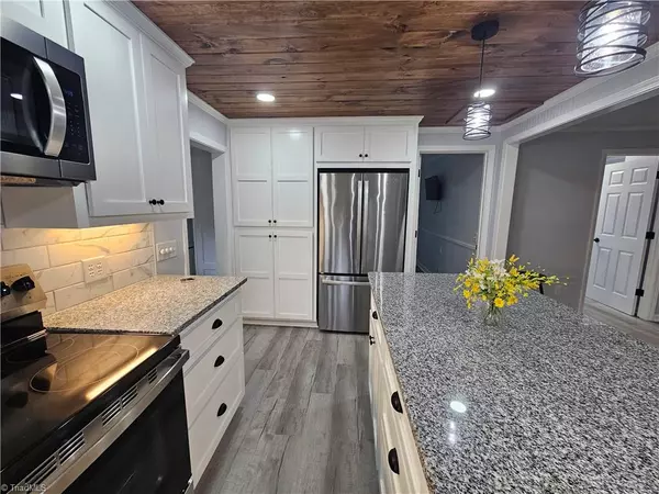 Hamptonville, NC 27020,477 Union Baptist Church RD