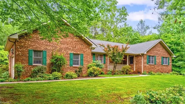 5939 Florasaline DR, Mebane, NC 27302