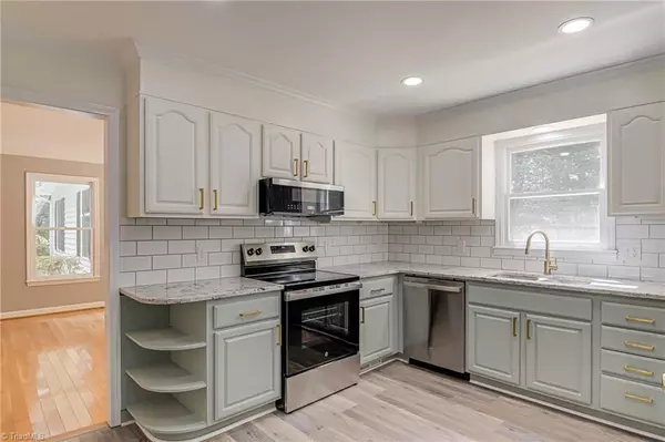 Yadkinville, NC 27055,1336 Crepe Myrtle LN