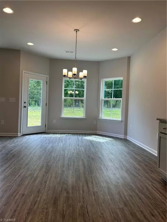Burlington, NC 27217,261 Plains DR