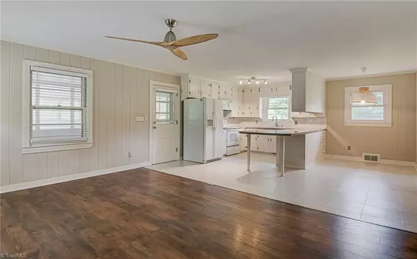 Winston-salem, NC 27127,246 Sinkland DR