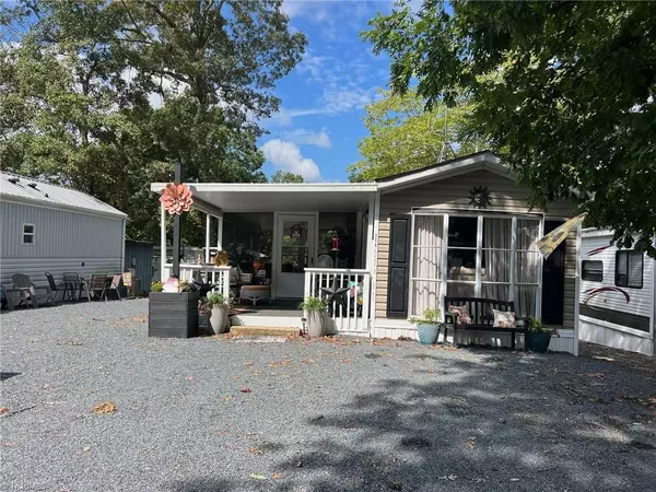 New London, NC 28127,114 Spruce ST