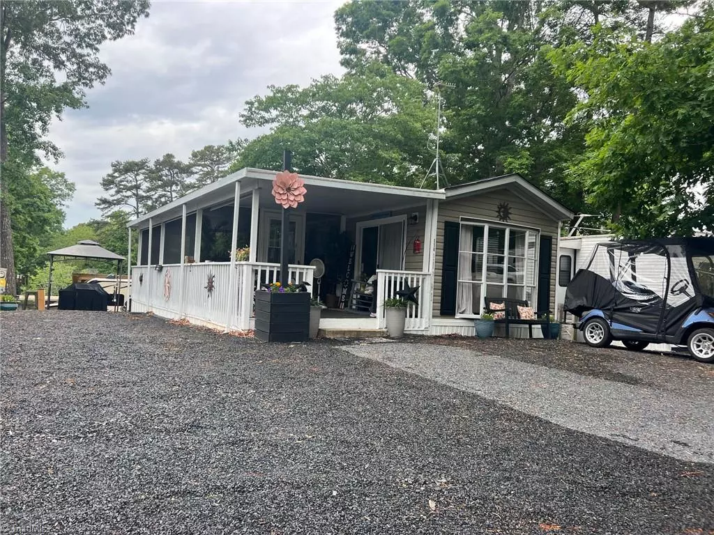 New London, NC 28127,114 Spruce ST