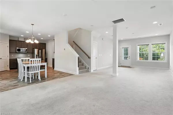 Haw River, NC 27258,635 Black Angus DR