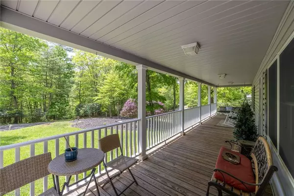 Sparta, NC 28675,866 Rivers Edge RD
