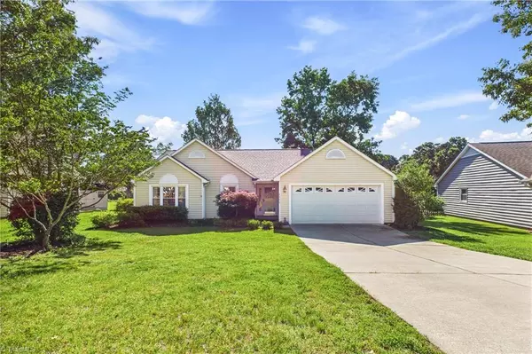 2606 Castle Croft RD,  Greensboro,  NC 27407
