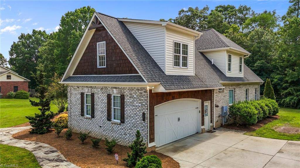 Madison, NC 27025,122 K Fork RD
