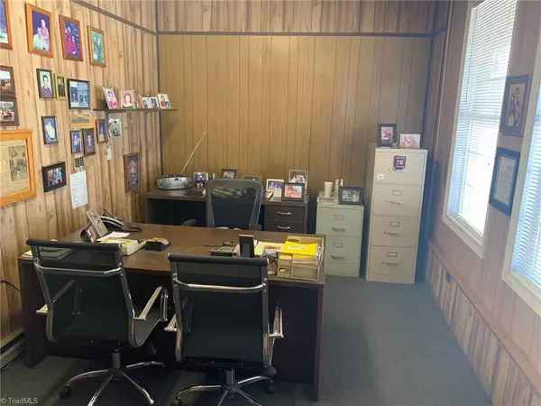 Eden, NC 27288,963 Washington ST