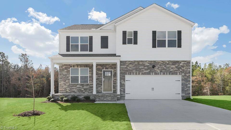 360 Falcon LN, Lexington, NC 27295
