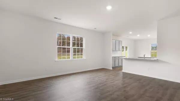 Trinity, NC 27370,3830 Colt CT