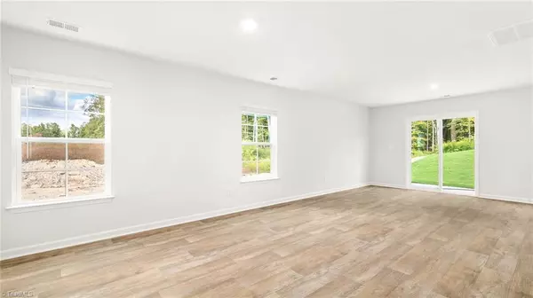 Winston-salem, NC 27107,4835 Mount Hope DR