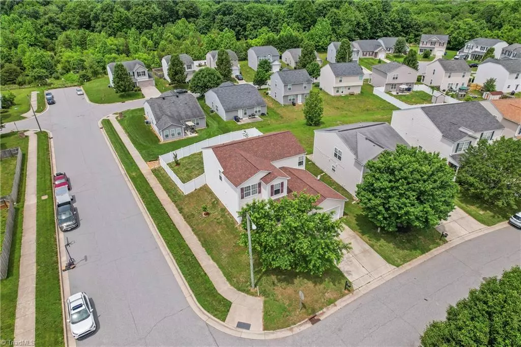 Winston-salem, NC 27127,3996 Heather View LN