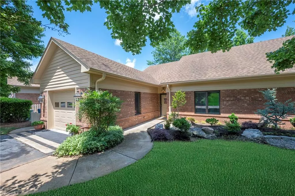 Bermuda Run, NC 27006,351 Hollybrook DR