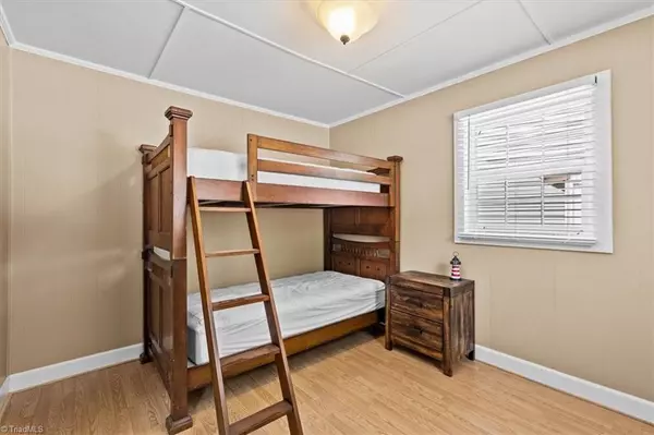 Lexington, NC 27292,718 Lake Drive 9