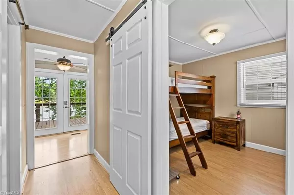 Lexington, NC 27292,718 Lake Drive 9