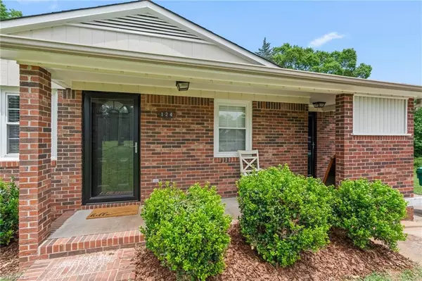 High Point, NC 27265,124 Jacklyn CT