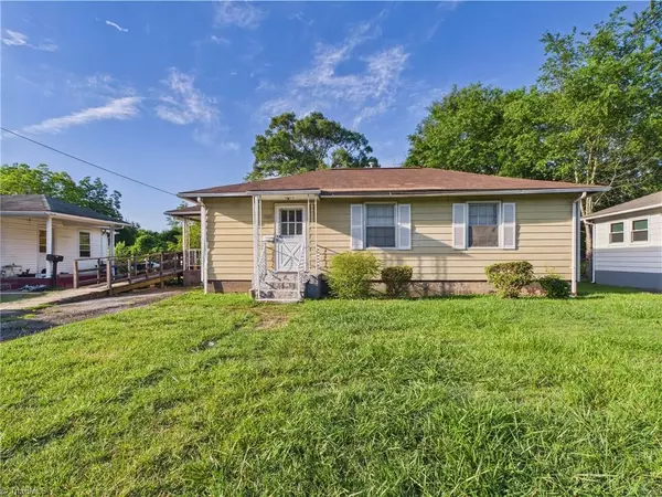 1008 E Brookline ST, Winston-salem, NC 27107