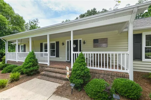 Summerfield, NC 27358,6107 Four Oaks CT