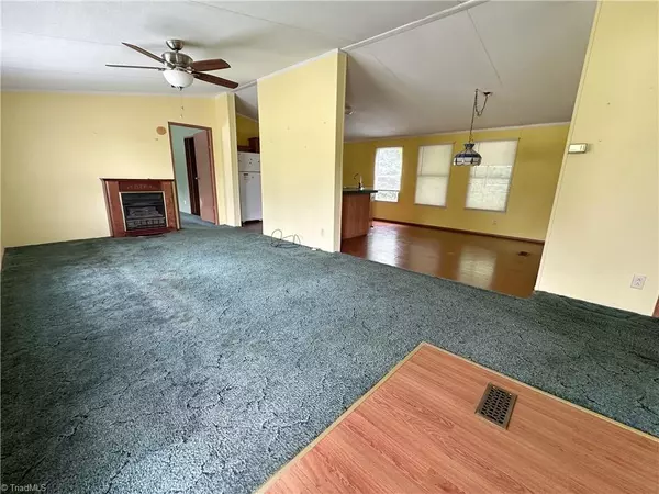 Stoneville, NC 27048,145 Oriole DR