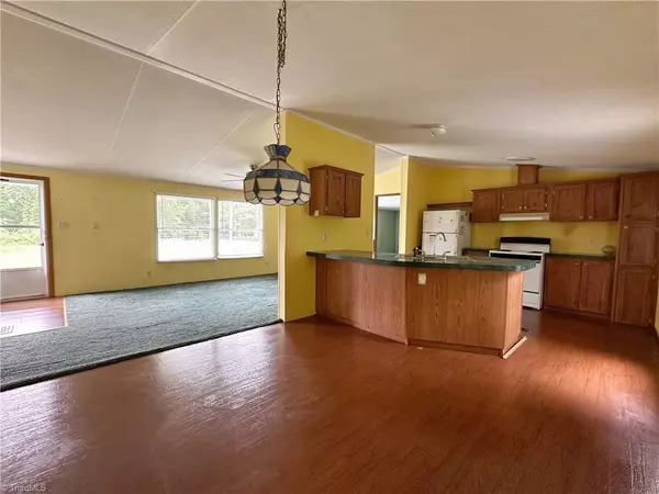 Stoneville, NC 27048,145 Oriole DR