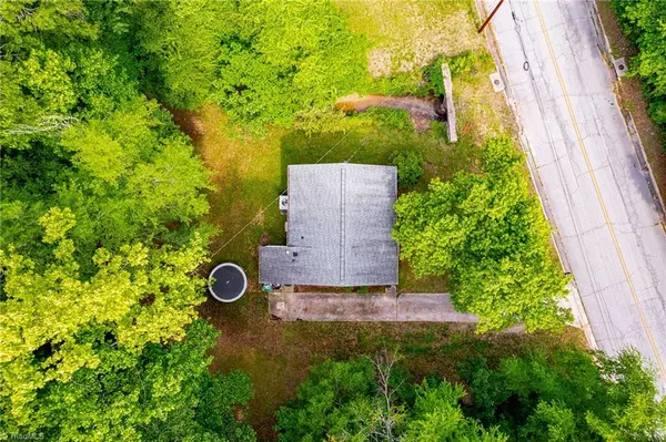 High Point, NC 27263,1126 E Springfield RD