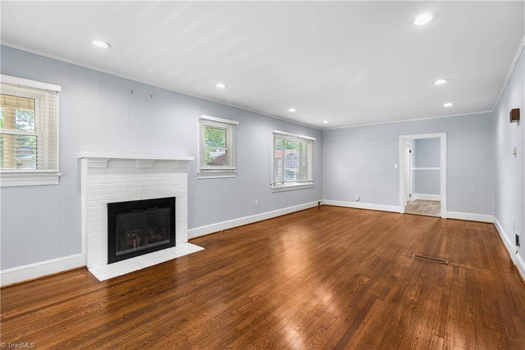 Winston-salem, NC 27106,4613 Shattalon DR