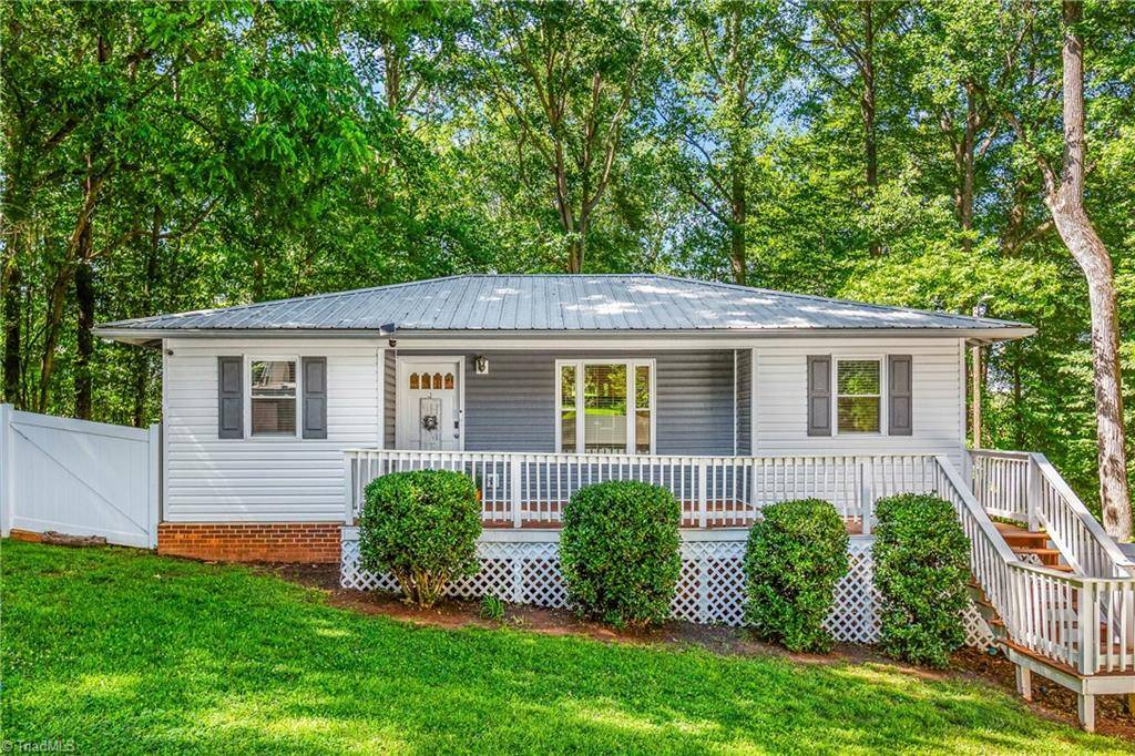 Winston-salem, NC 27103,4429 Bryn Mawr LN