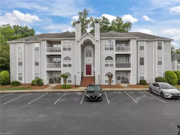 3642 Morris Farm DR #3B, Greensboro, NC 27409