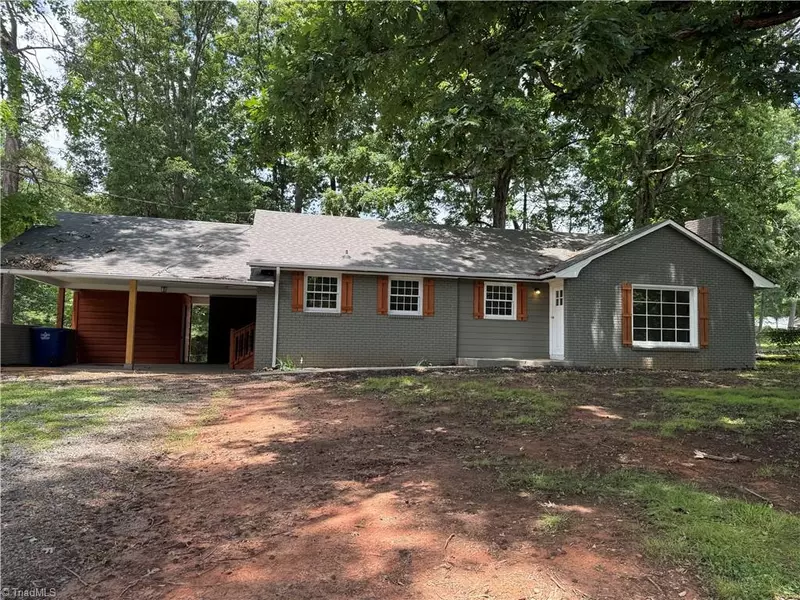 4441 White Rock RD, Winston-salem, NC 27105