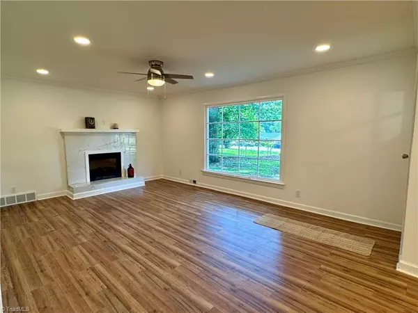 Winston-salem, NC 27105,4441 White Rock RD