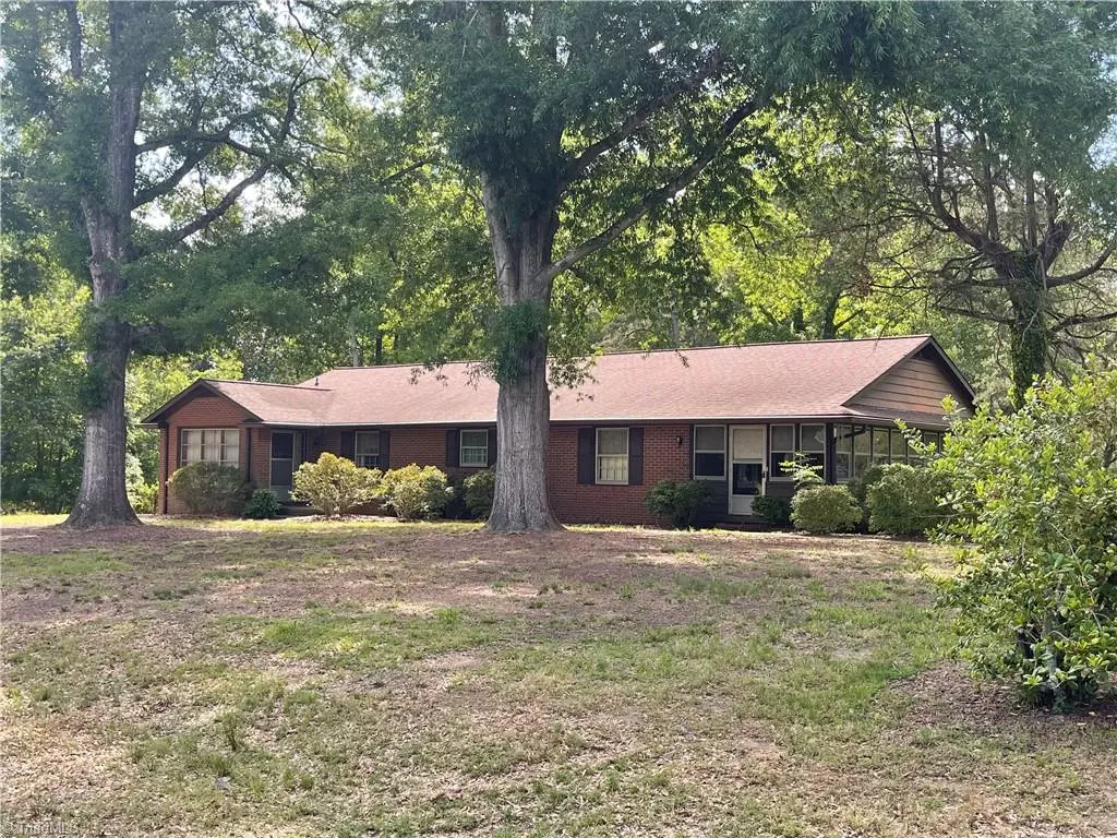 High Point, NC 27262,1706 Windsor DR
