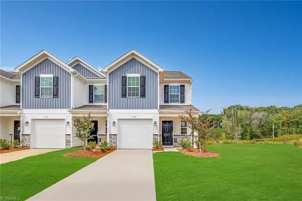 120 Plumtree CT, King, NC 27021