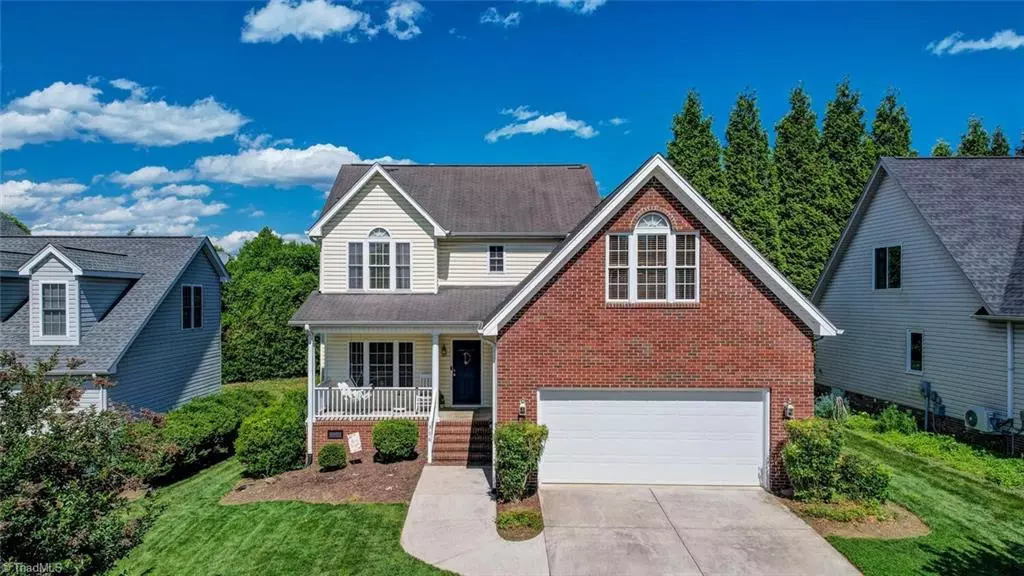 306 Meadowview LN, Eden, NC 27288