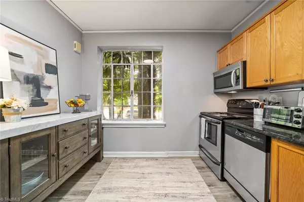 Greensboro, NC 27408,1700 Elm ST N #O2