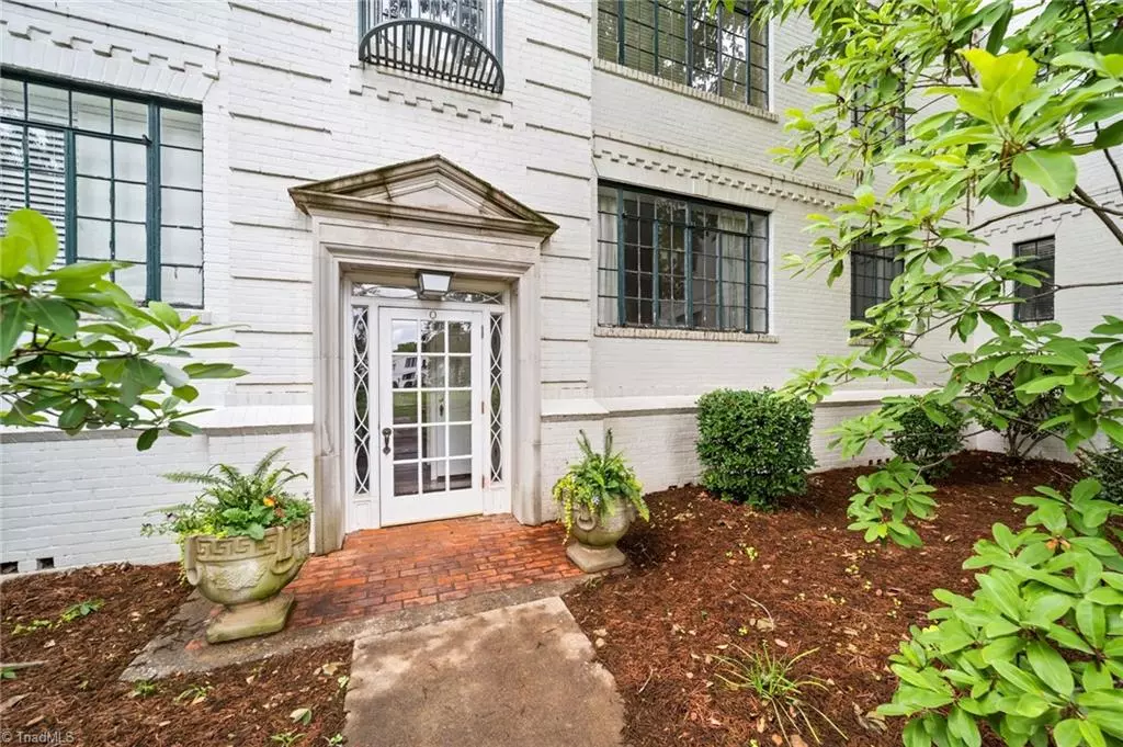 Greensboro, NC 27408,1700 Elm ST N #O2