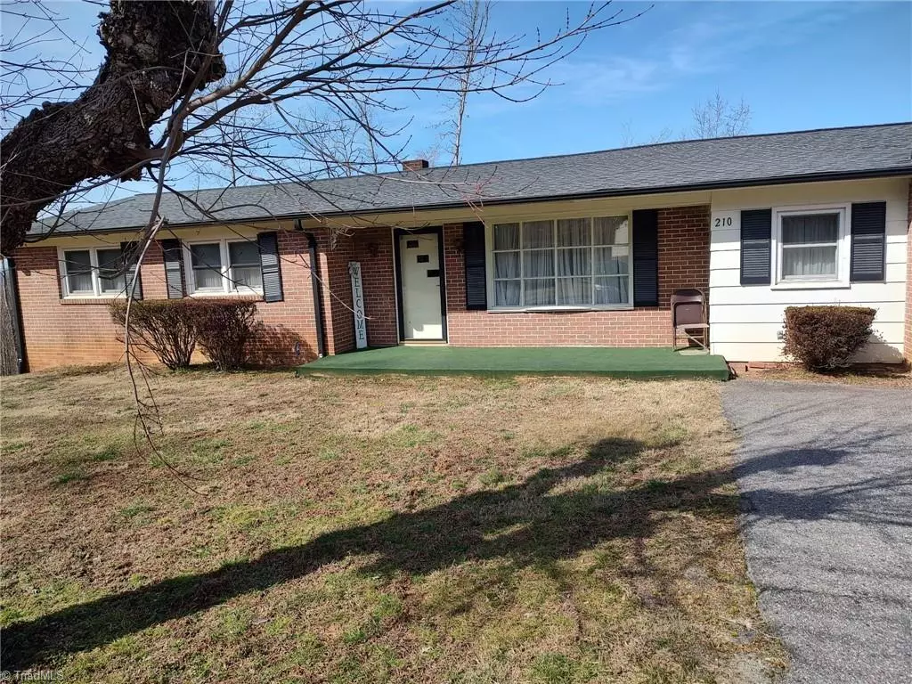 Wilkesboro, NC 28697,210 Grinton AVE
