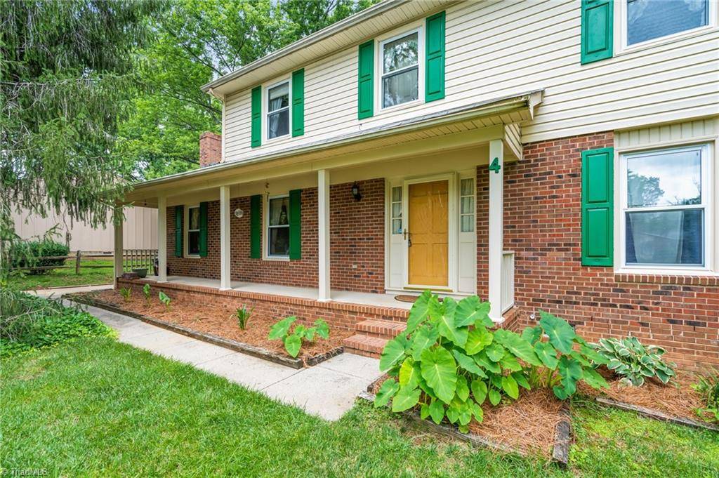 4 Frostbrook CT, Greensboro, NC 27455