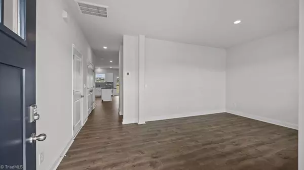 Trinity, NC 27370,3832 Colt CT