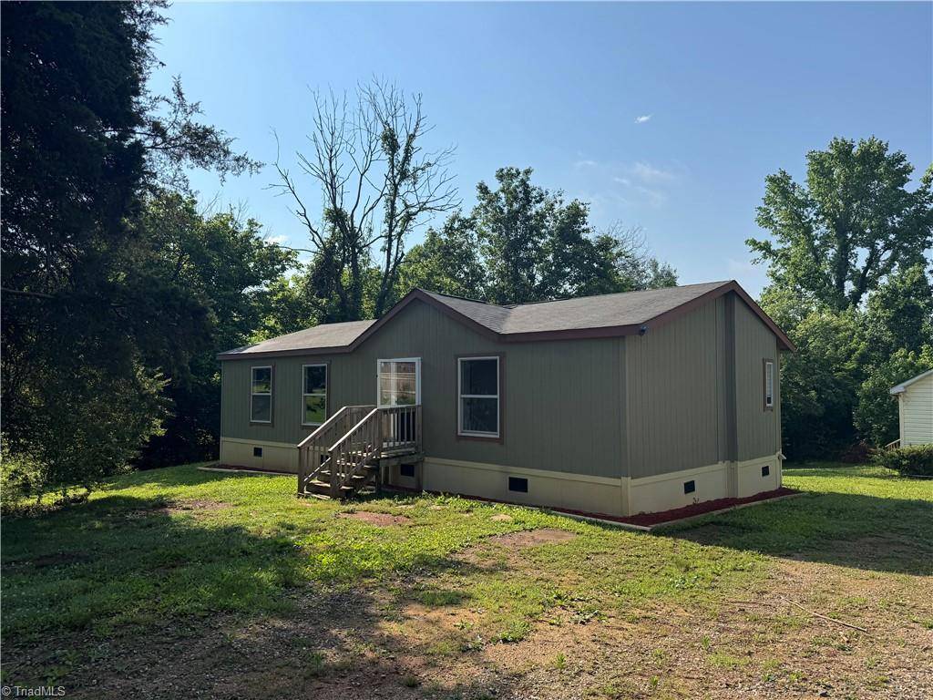 1824 Brittany TRL, Pleasant Garden, NC 27313
