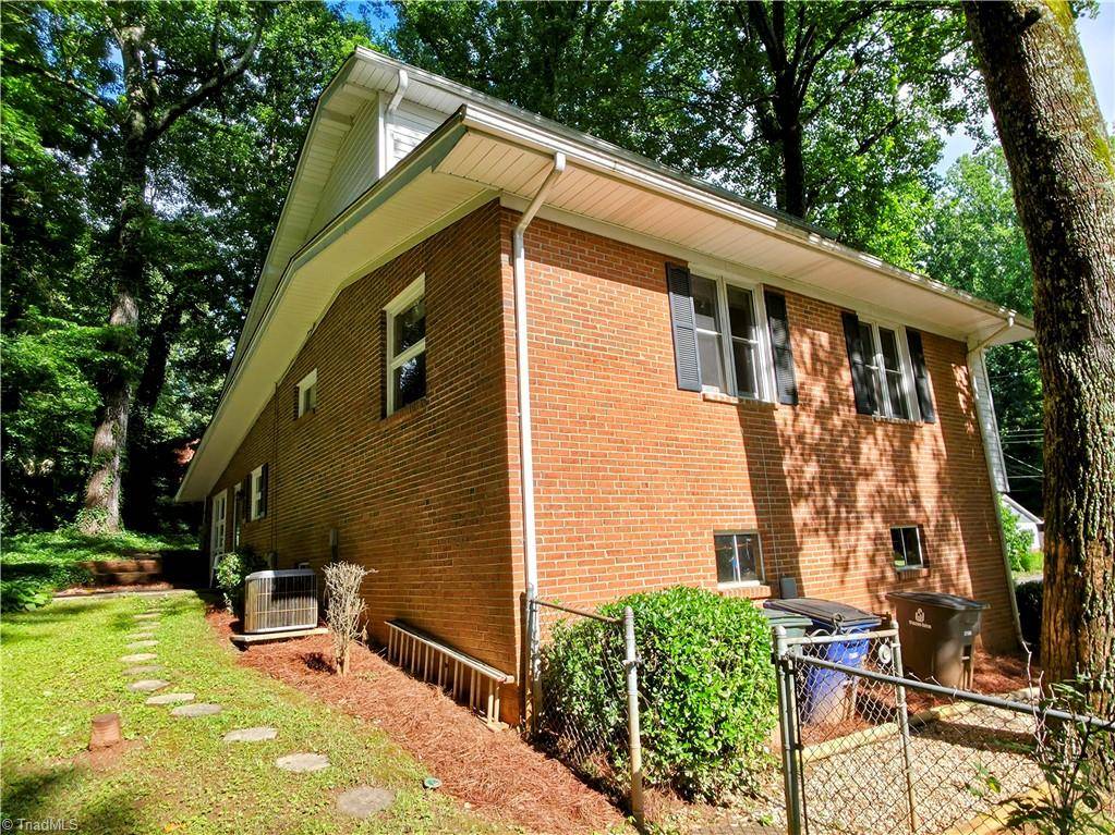 Winston-salem, NC 27106,2841 Wesleyan LN