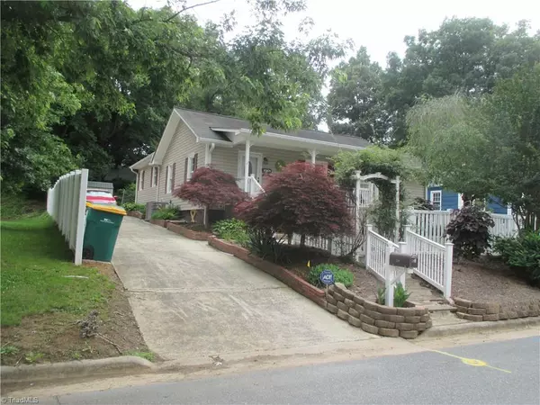 709 Sunset AVE, Madison, NC 27025