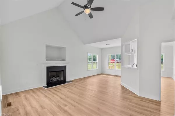 Mocksville, NC 27028,981 Farmington RD