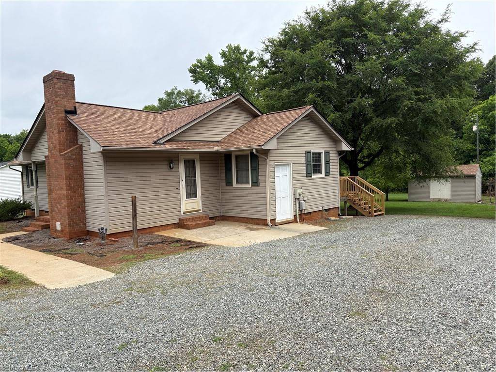 Graham, NC 27253,1942 Brier LN