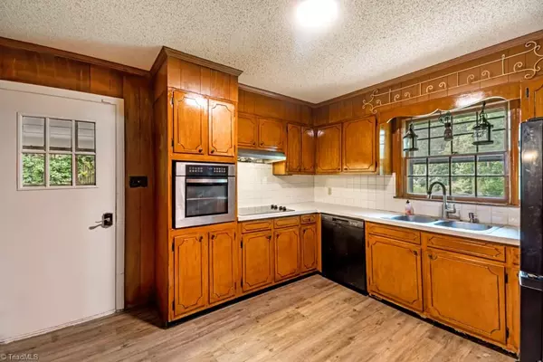 Kernersville, NC 27284,1281 Woodbrook DR