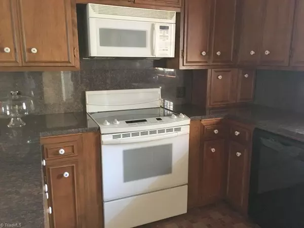 Mount Airy, NC 27030,234 Hylton ST